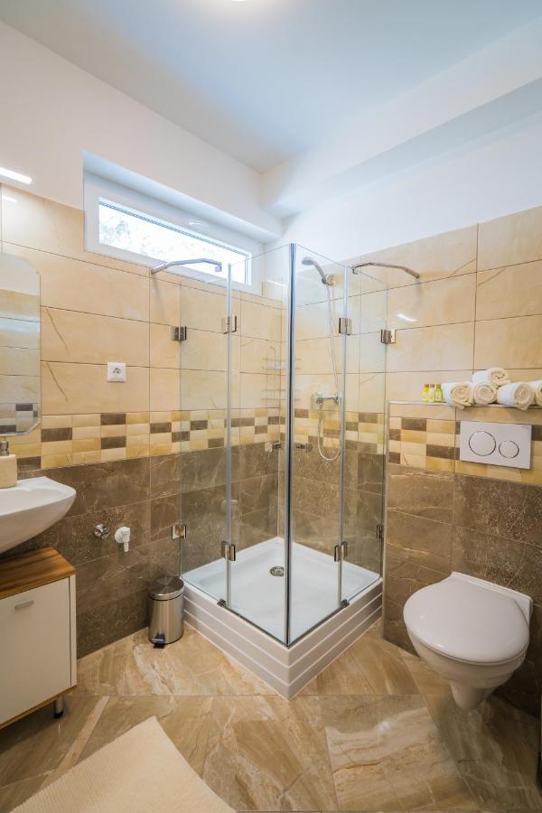 Gemini Apartments Siofok I., Iii. Екстериор снимка