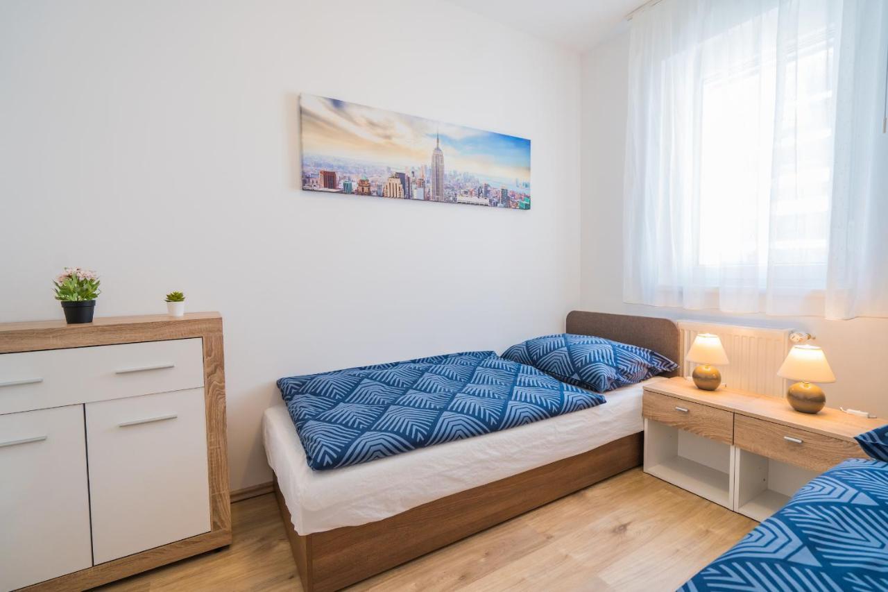 Gemini Apartments Siofok I., Iii. Екстериор снимка