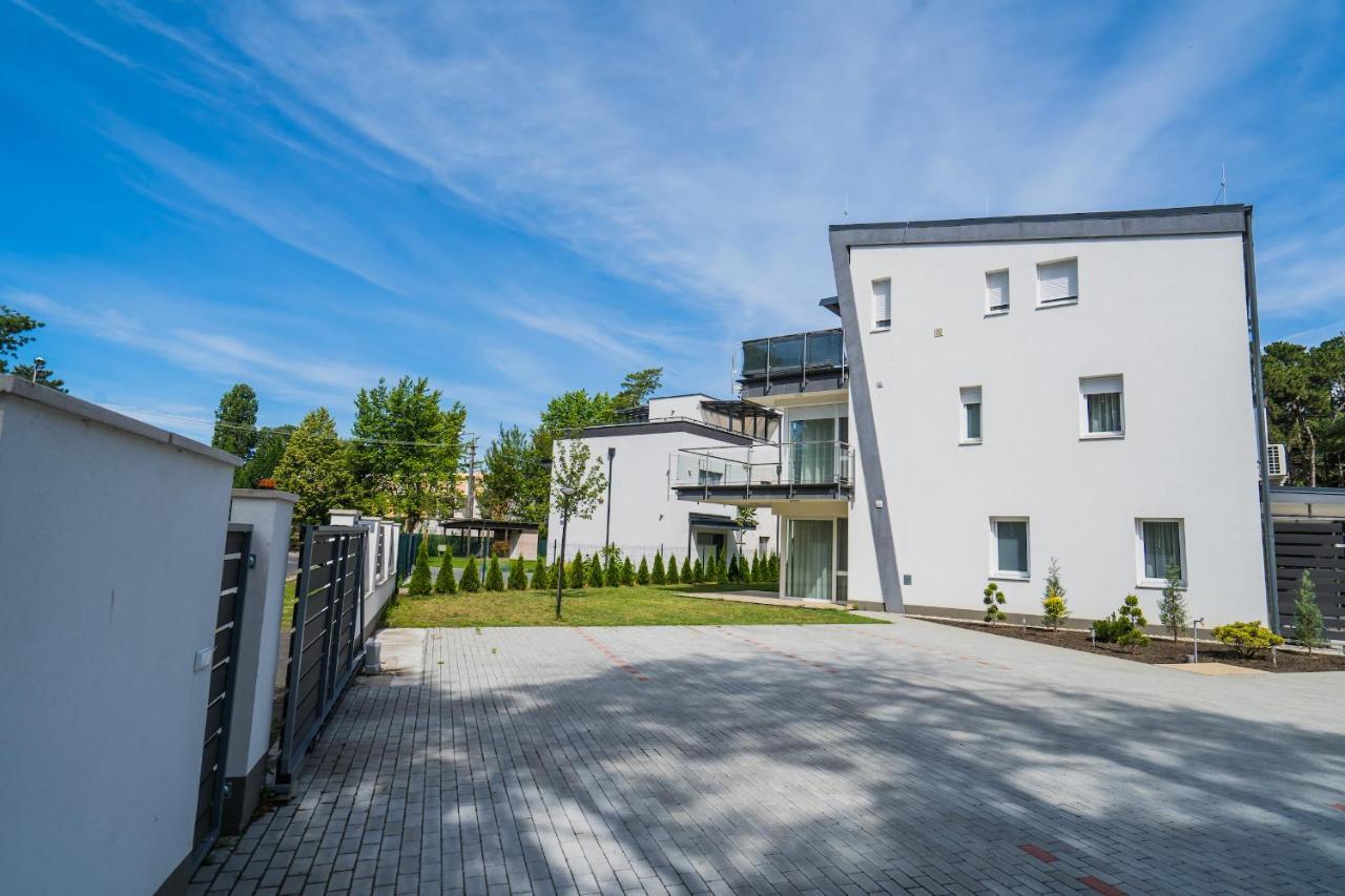Gemini Apartments Siofok I., Iii. Екстериор снимка