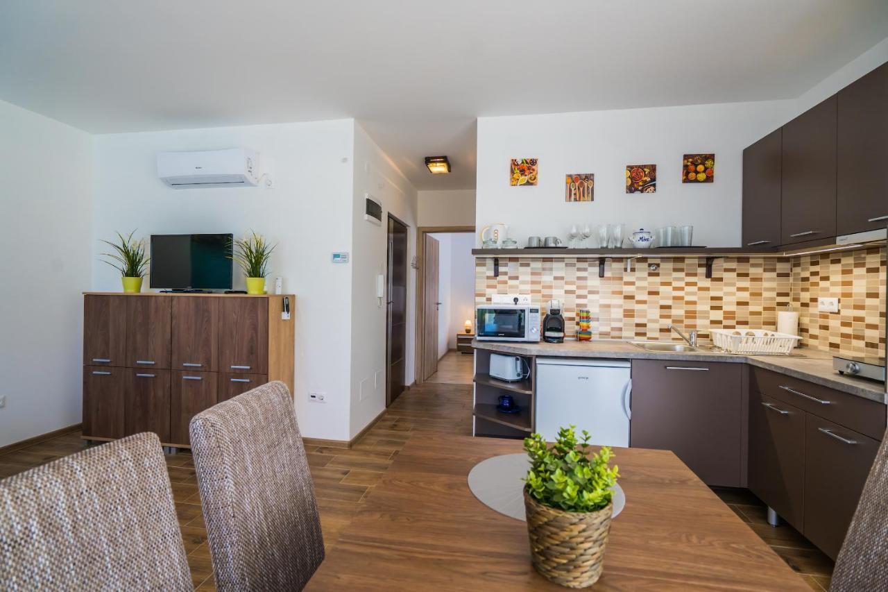 Gemini Apartments Siofok I., Iii. Екстериор снимка