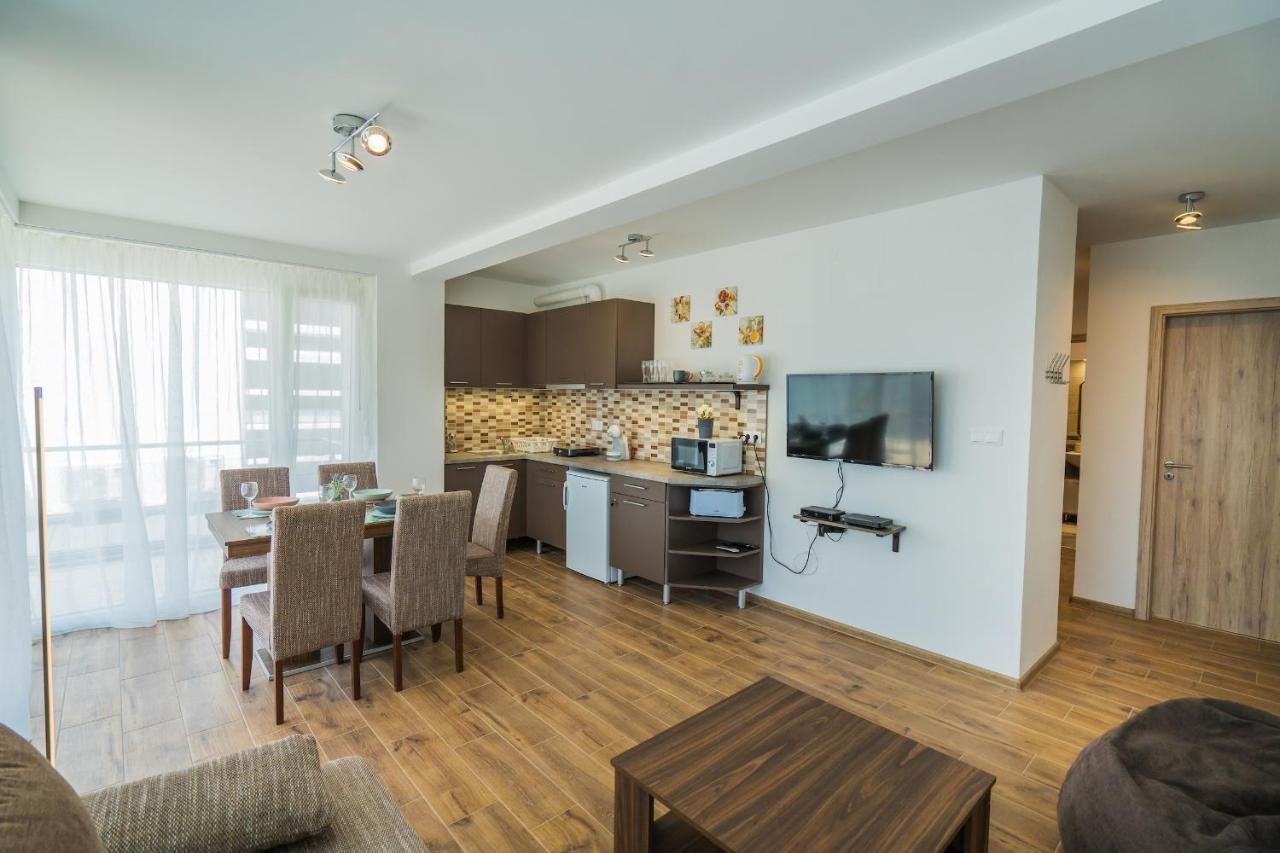 Gemini Apartments Siofok I., Iii. Екстериор снимка