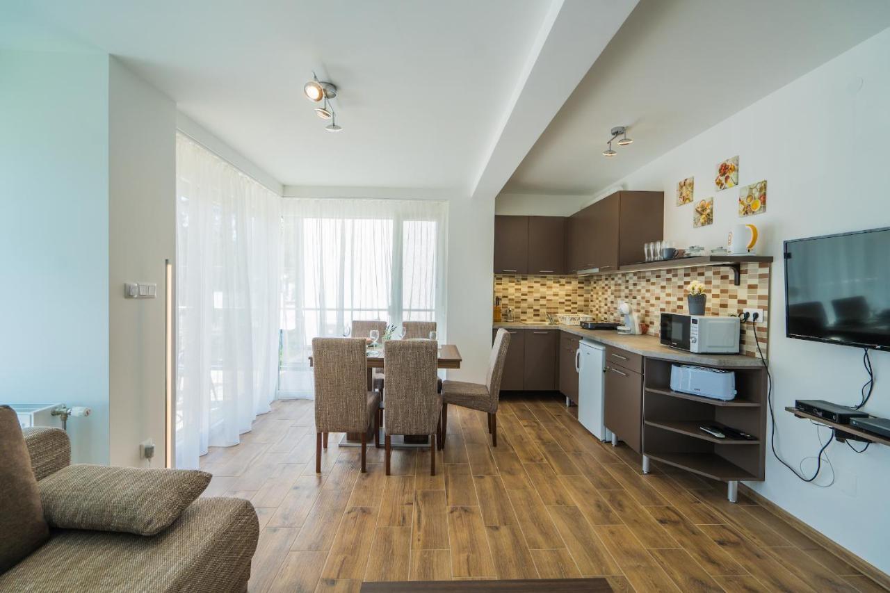 Gemini Apartments Siofok I., Iii. Екстериор снимка