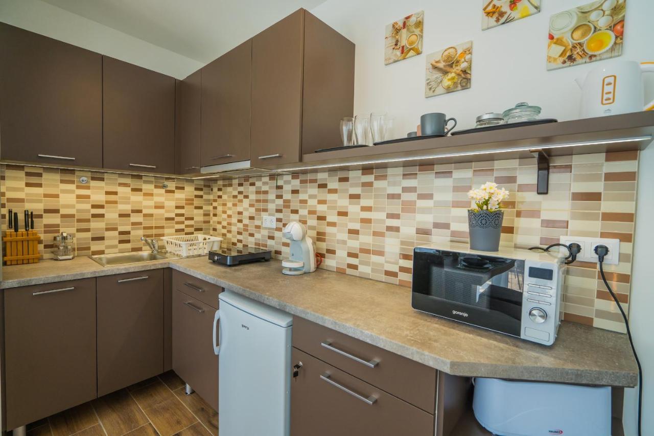 Gemini Apartments Siofok I., Iii. Екстериор снимка